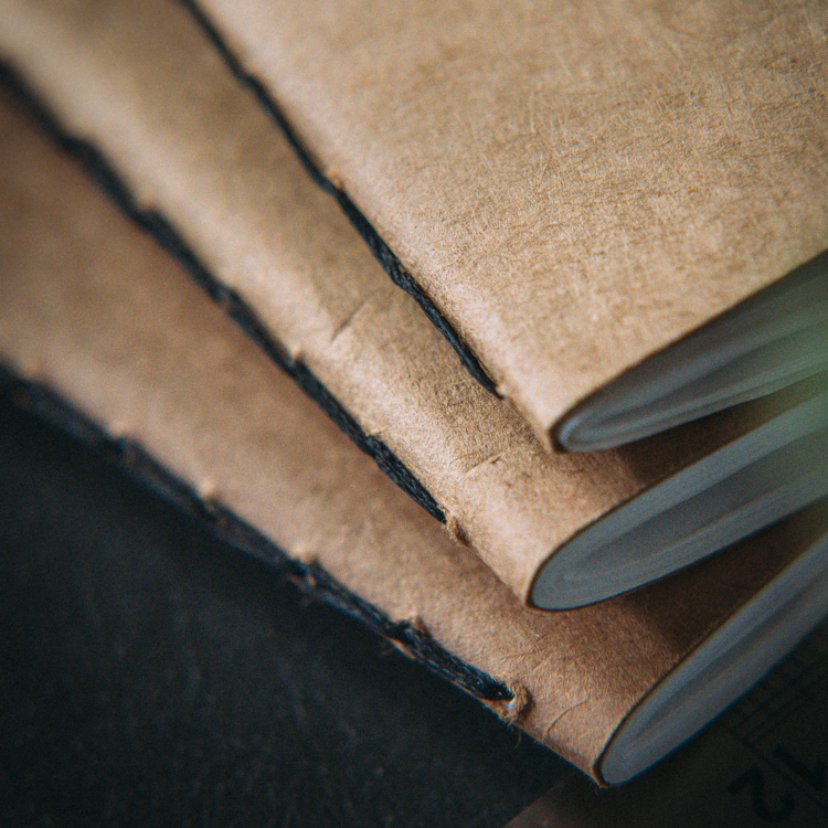 Cuadernillos Costura Cadeneta Tinta y Misterio