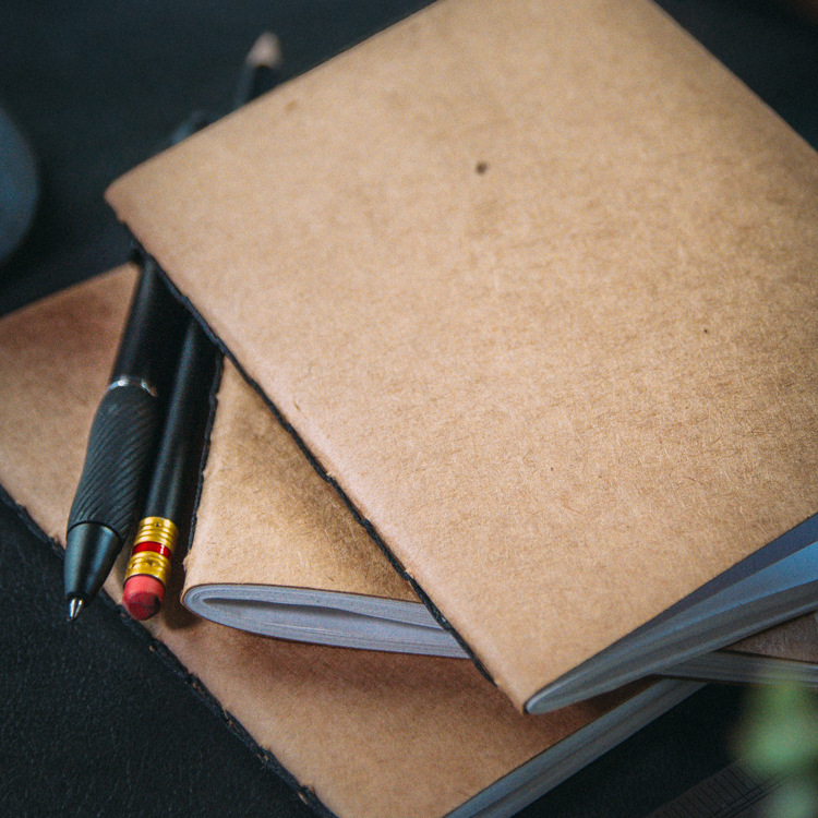 Cuadernillos Costura Cadeneta Bolsillo Tinta y Misterio