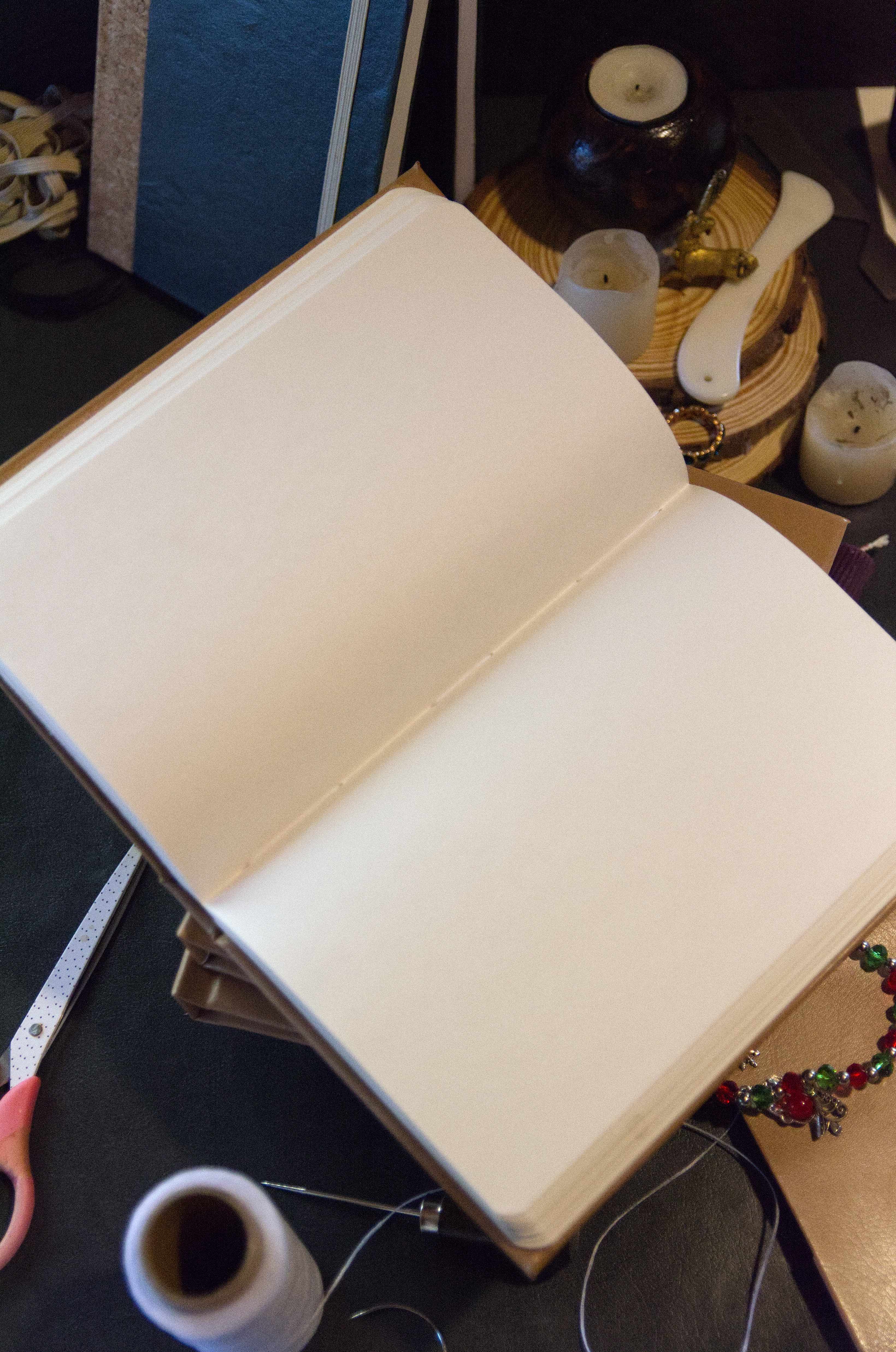 Cuaderno Artesanal Textura Gamuza Sintética - Ocre