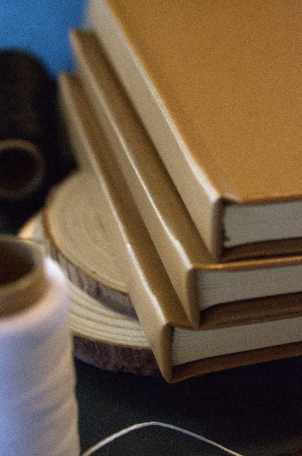 Cuaderno Artesanal Textura Gamuza Sintética - Ocre