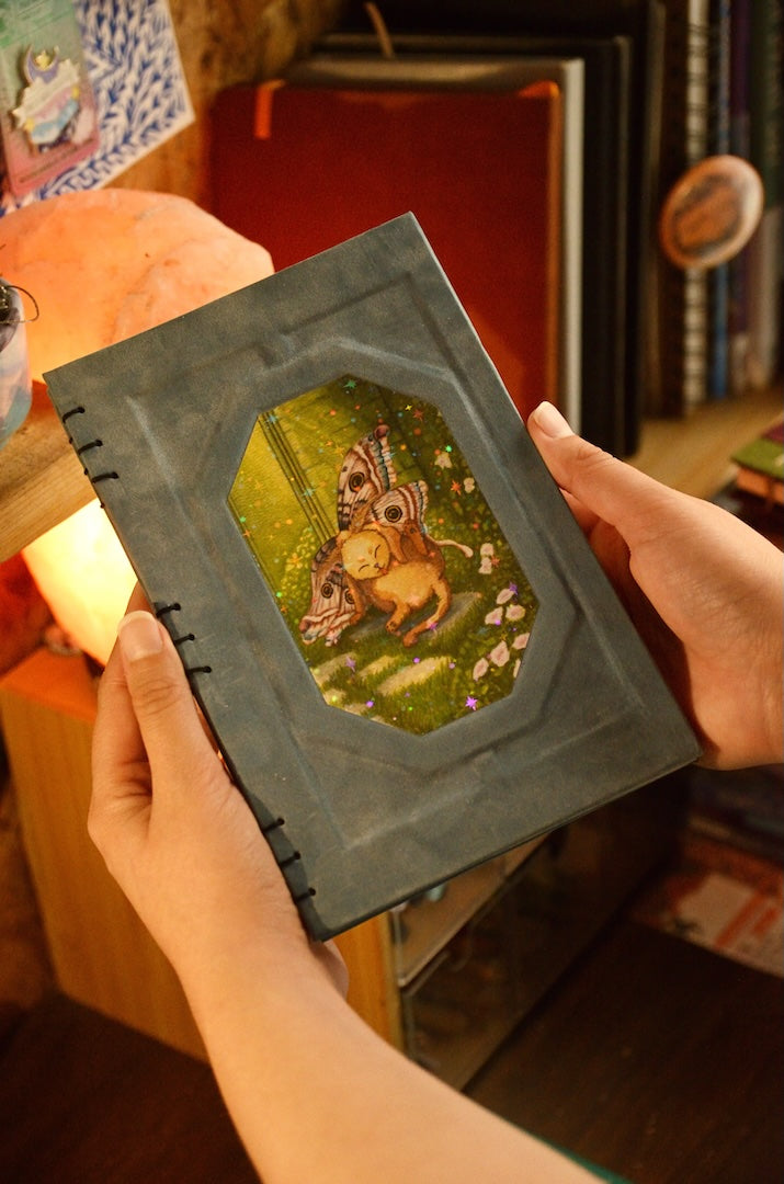 Cuaderno Artesanal Papel Azul Pizarra | Ilustración Original de Acuarela