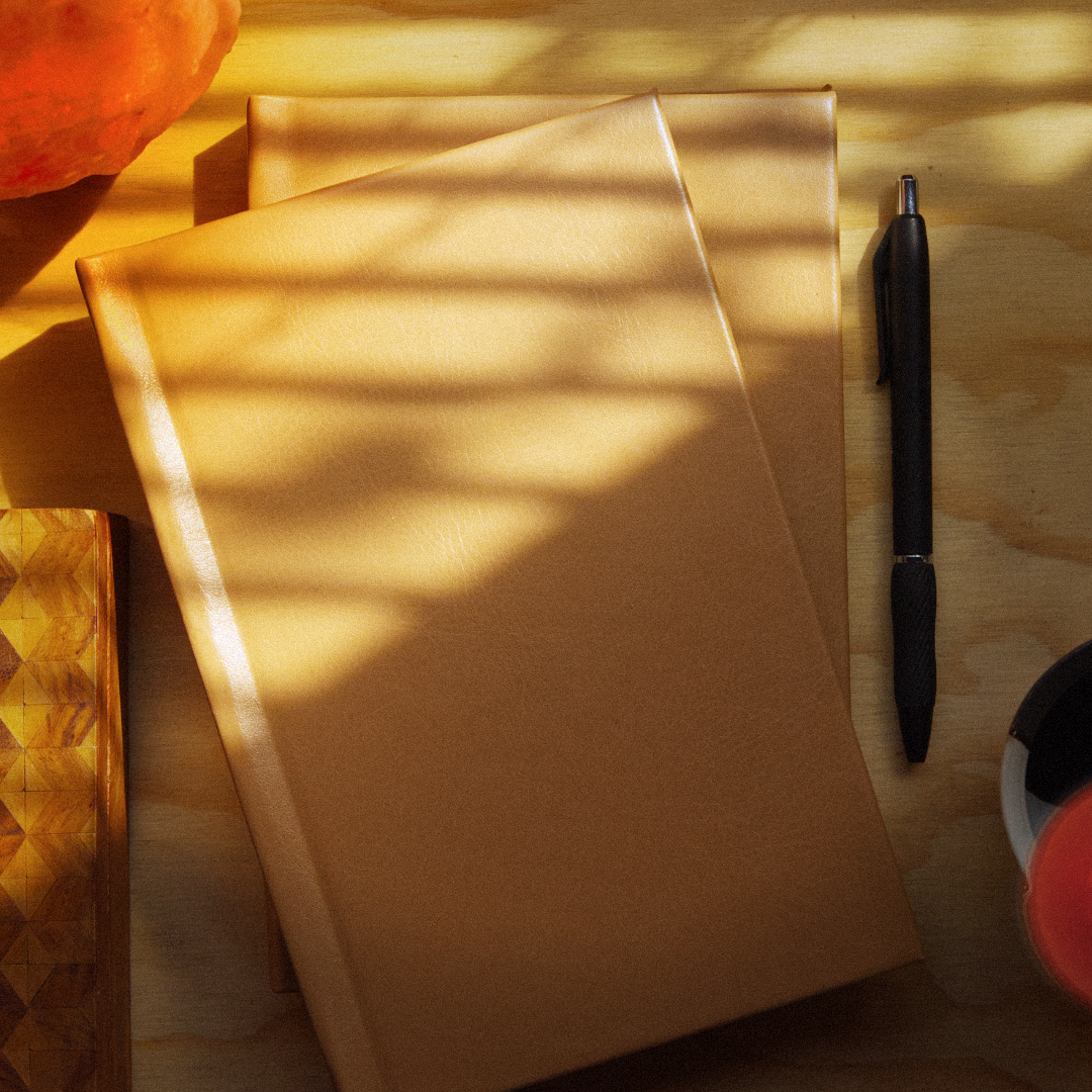 Cuaderno Gamuza Camel · Sin Ilustración